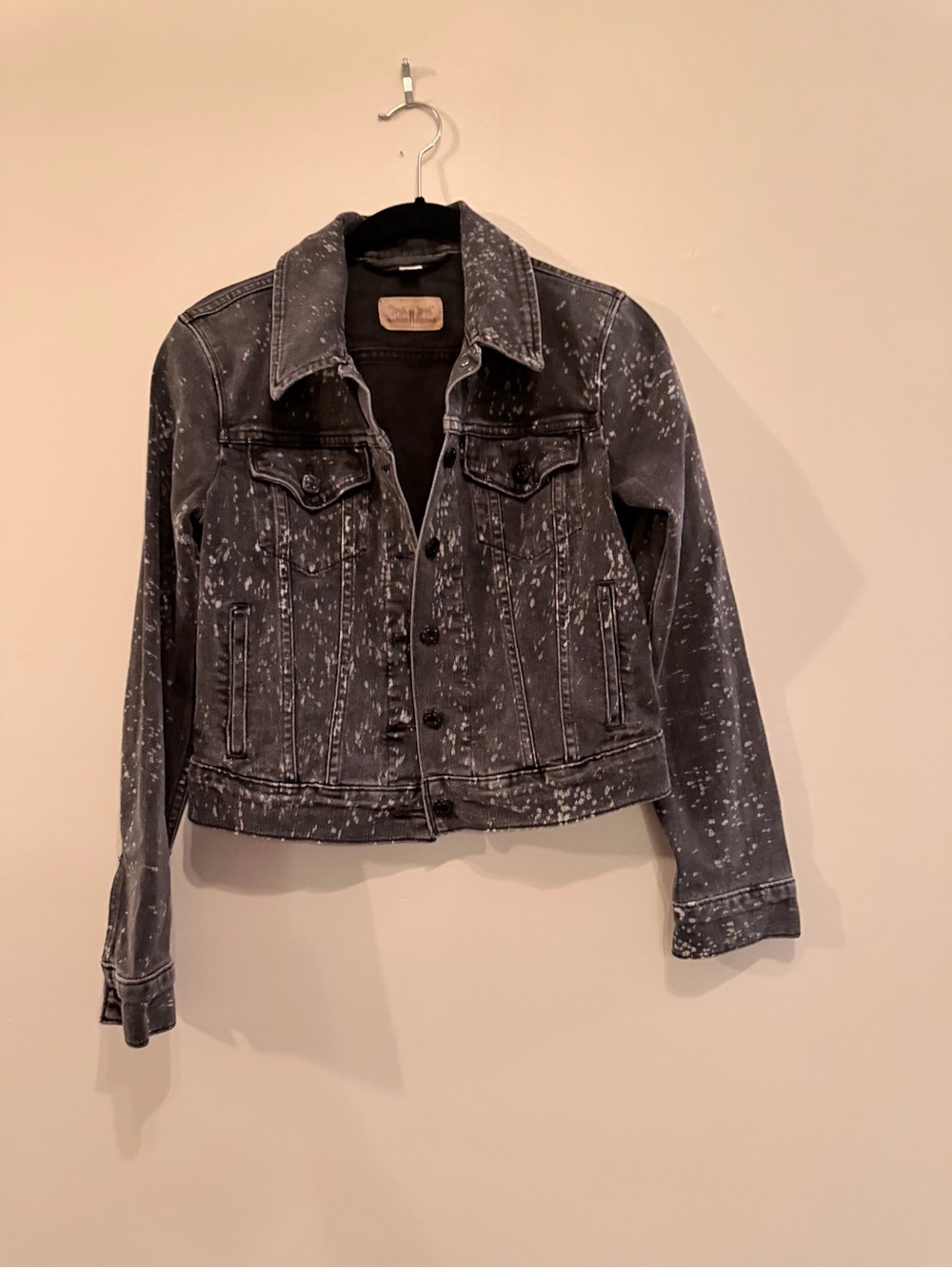 Levi’s Women’s Black Speckled Denim Jacket